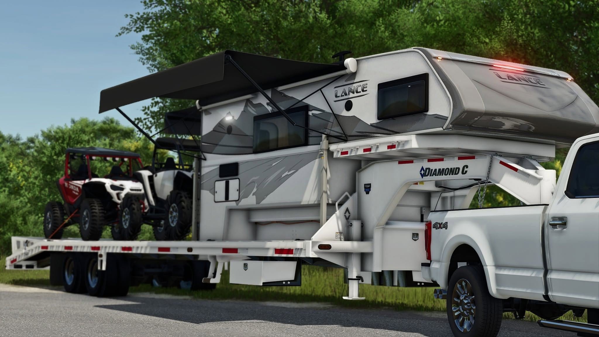 Diamond C W/ Lance Camper Gooseneck Trailer in game